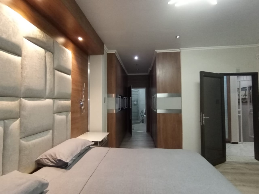 4 Bedroom Property for Sale in Baillie Park North West